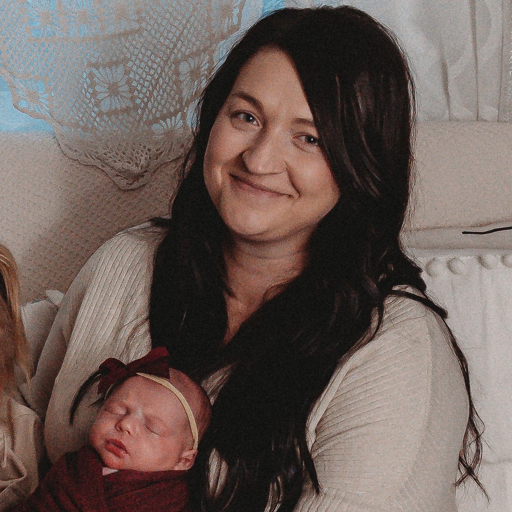 Meet your Posher, Angie